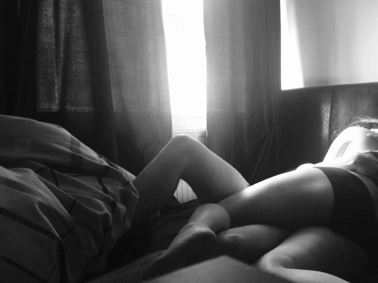  Симптичную проститутку азиаточку выпороли в гостиничном номере порно фото и секс фотографии